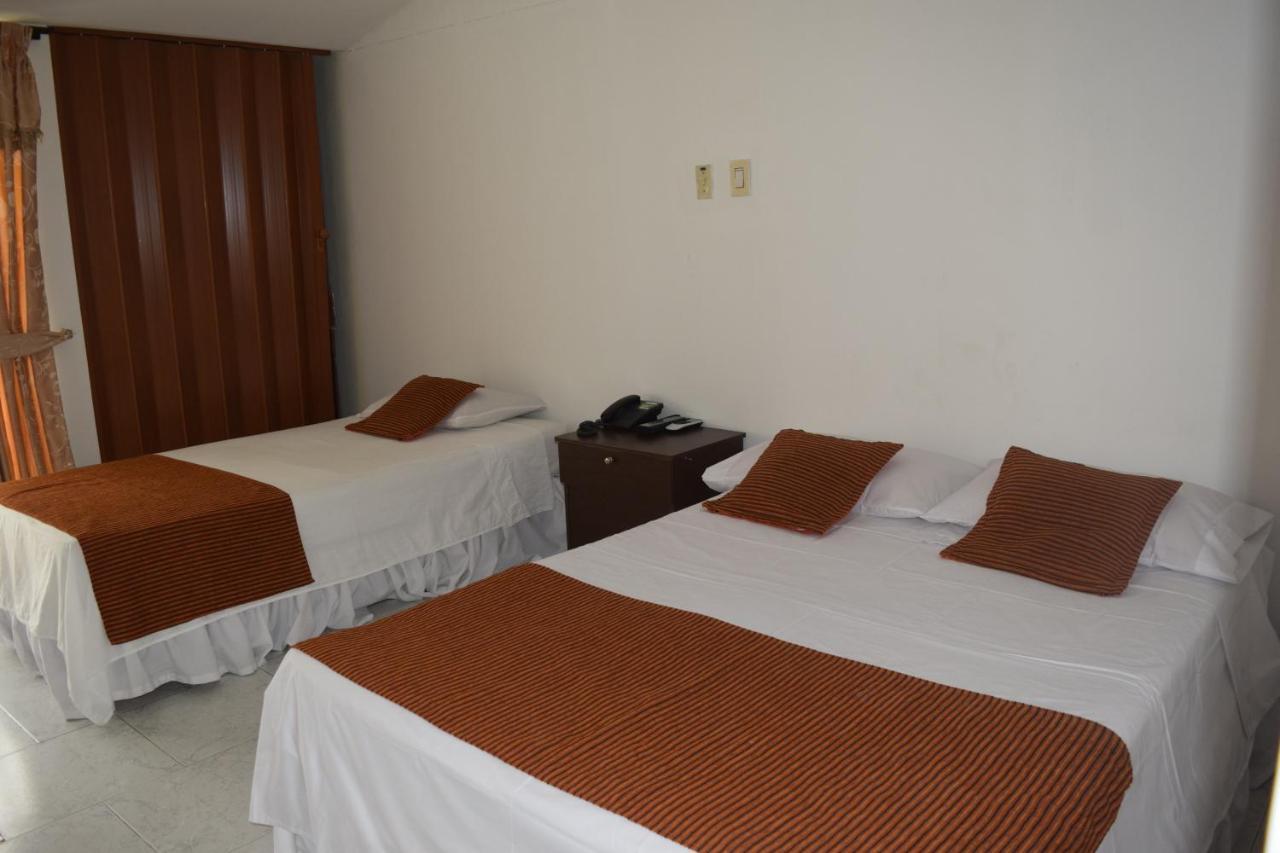 Hotel Las Victorias Palmira Extérieur photo